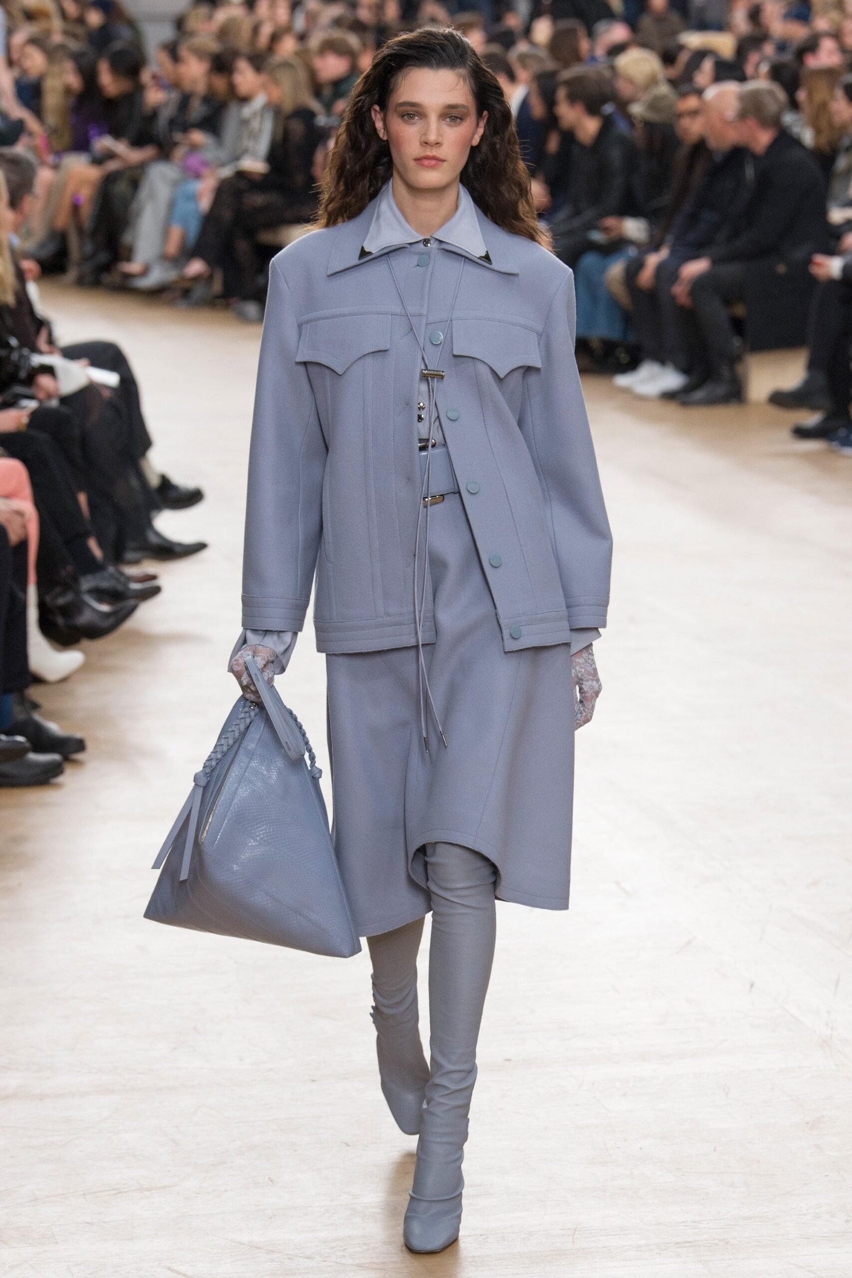 Nina Ricci F/W 17 Look 30