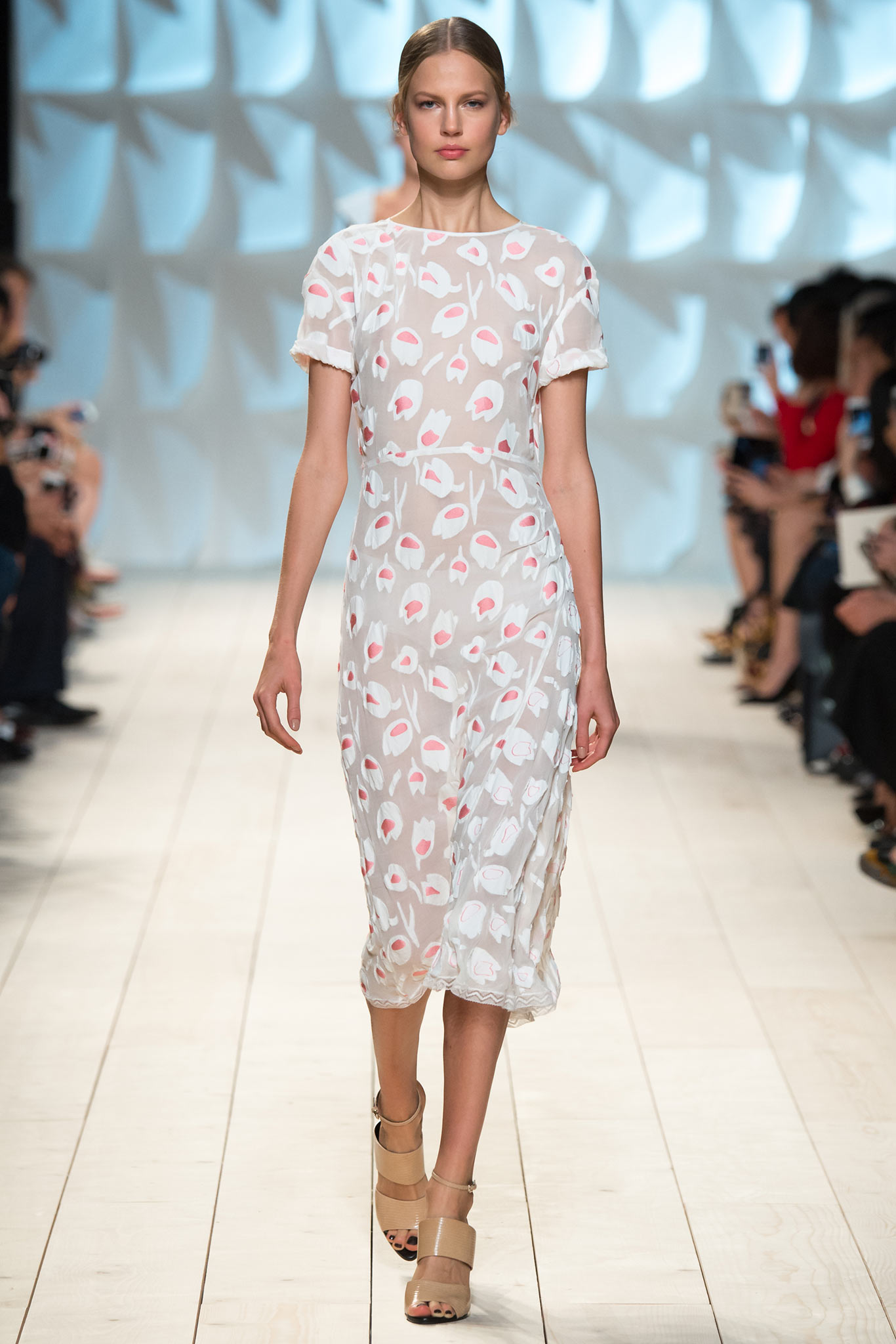 Nina Ricci S/S 15 Look 8