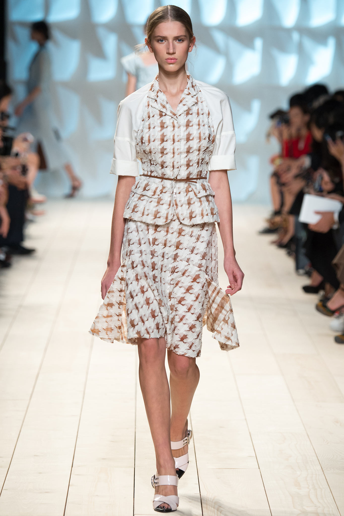Nina Ricci S/S 15 Look 16