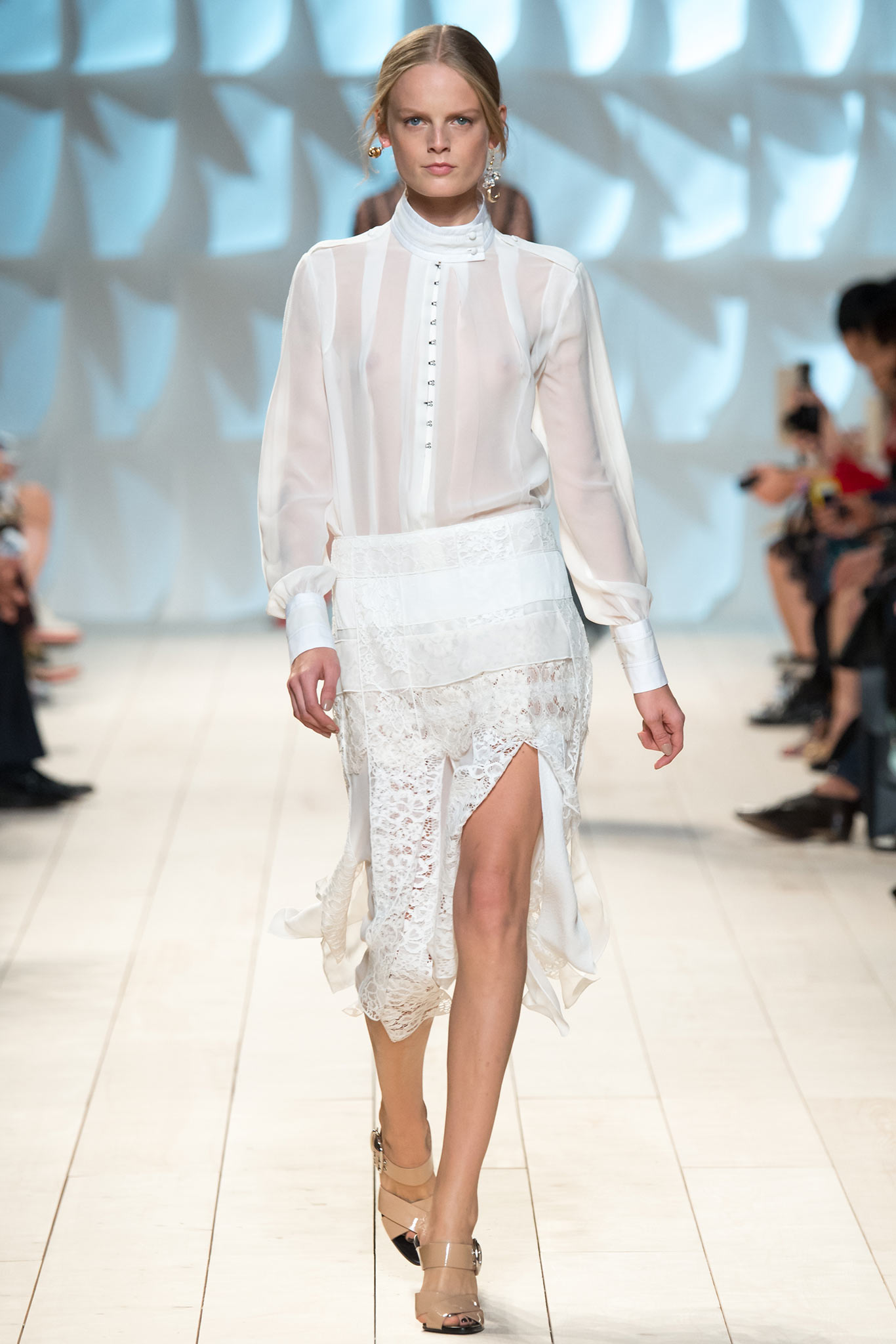 Nina Ricci S/S 15 Look 40