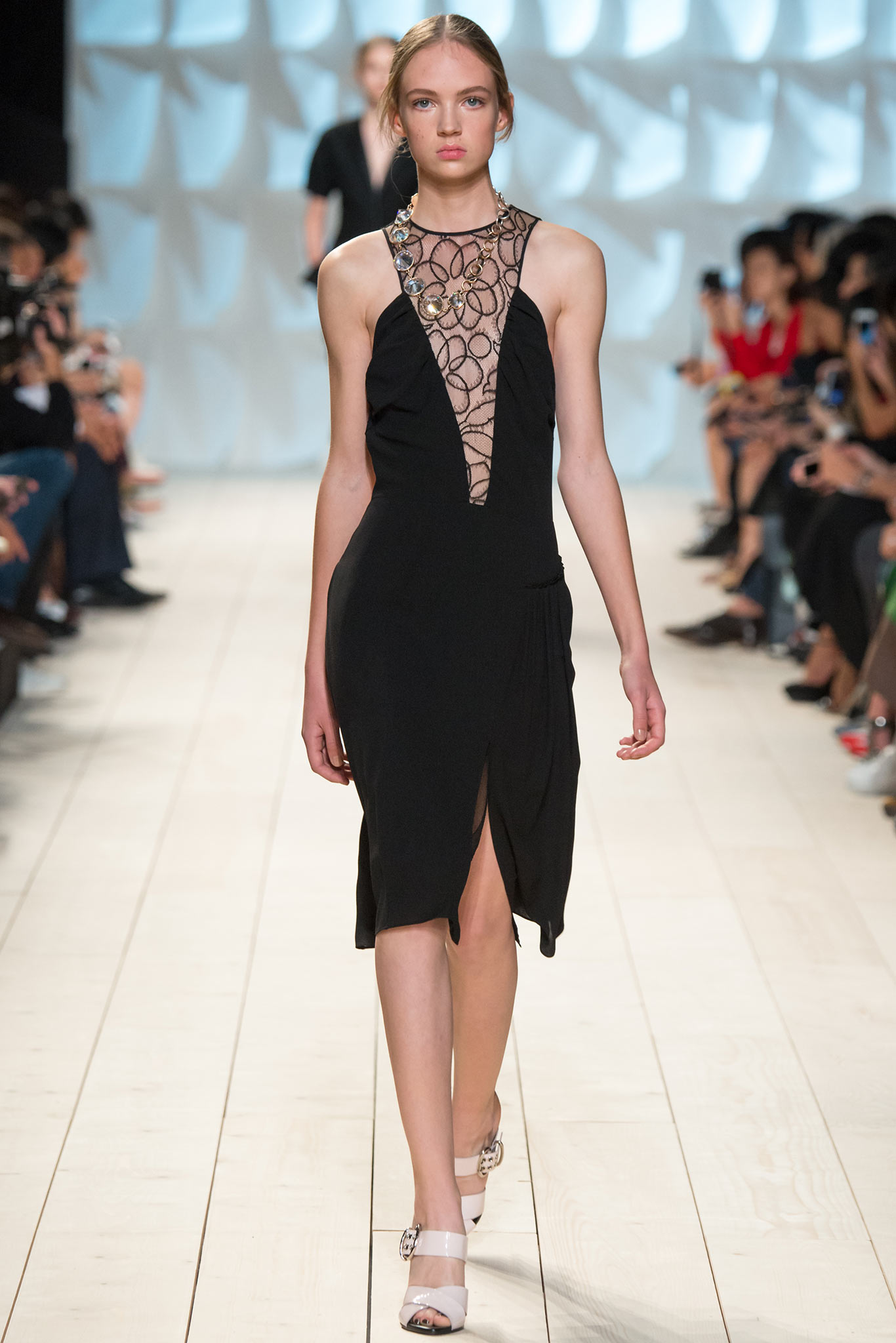 Nina Ricci S/S 15 Look 42