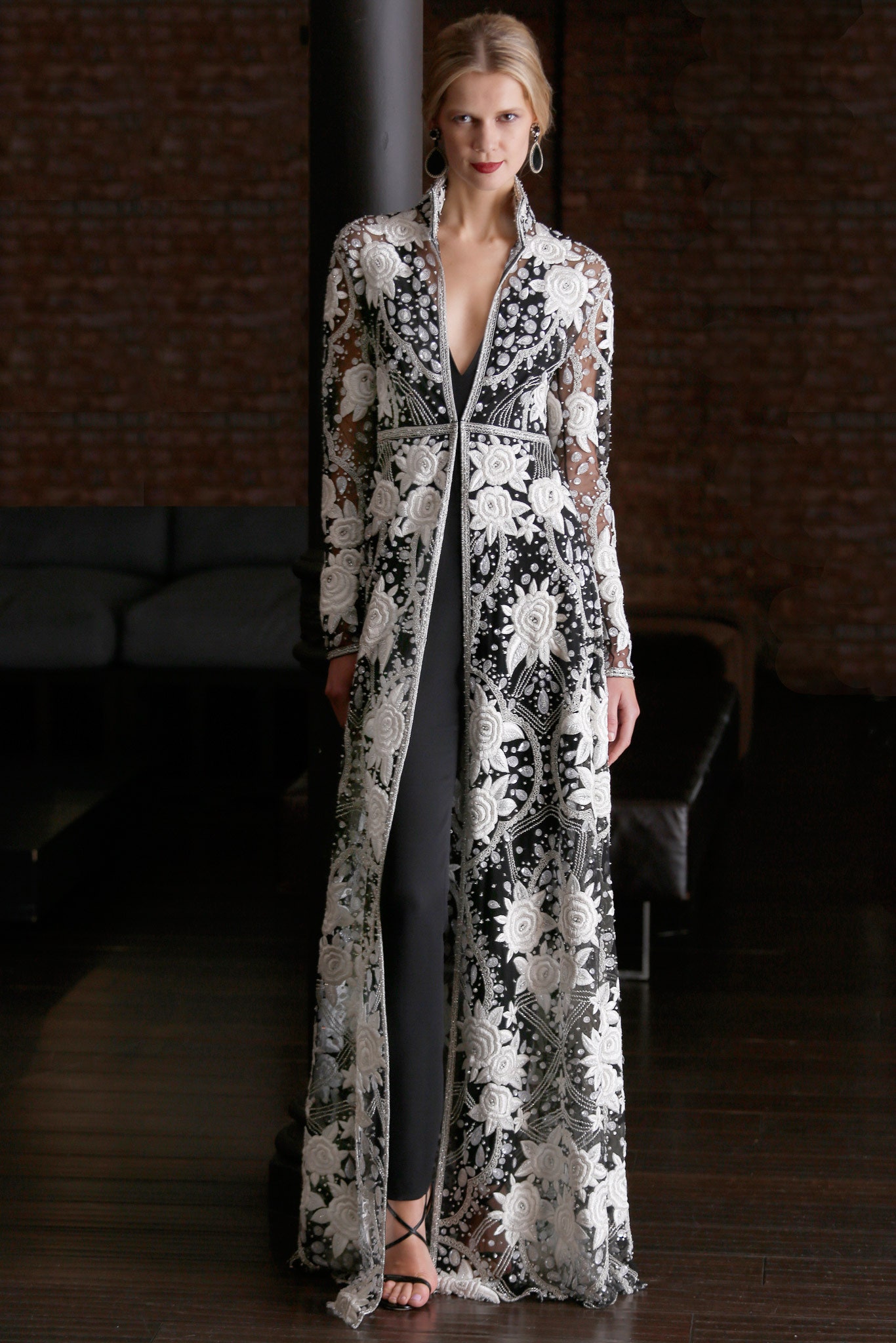 Naeem Khan Resort 15 Look 34