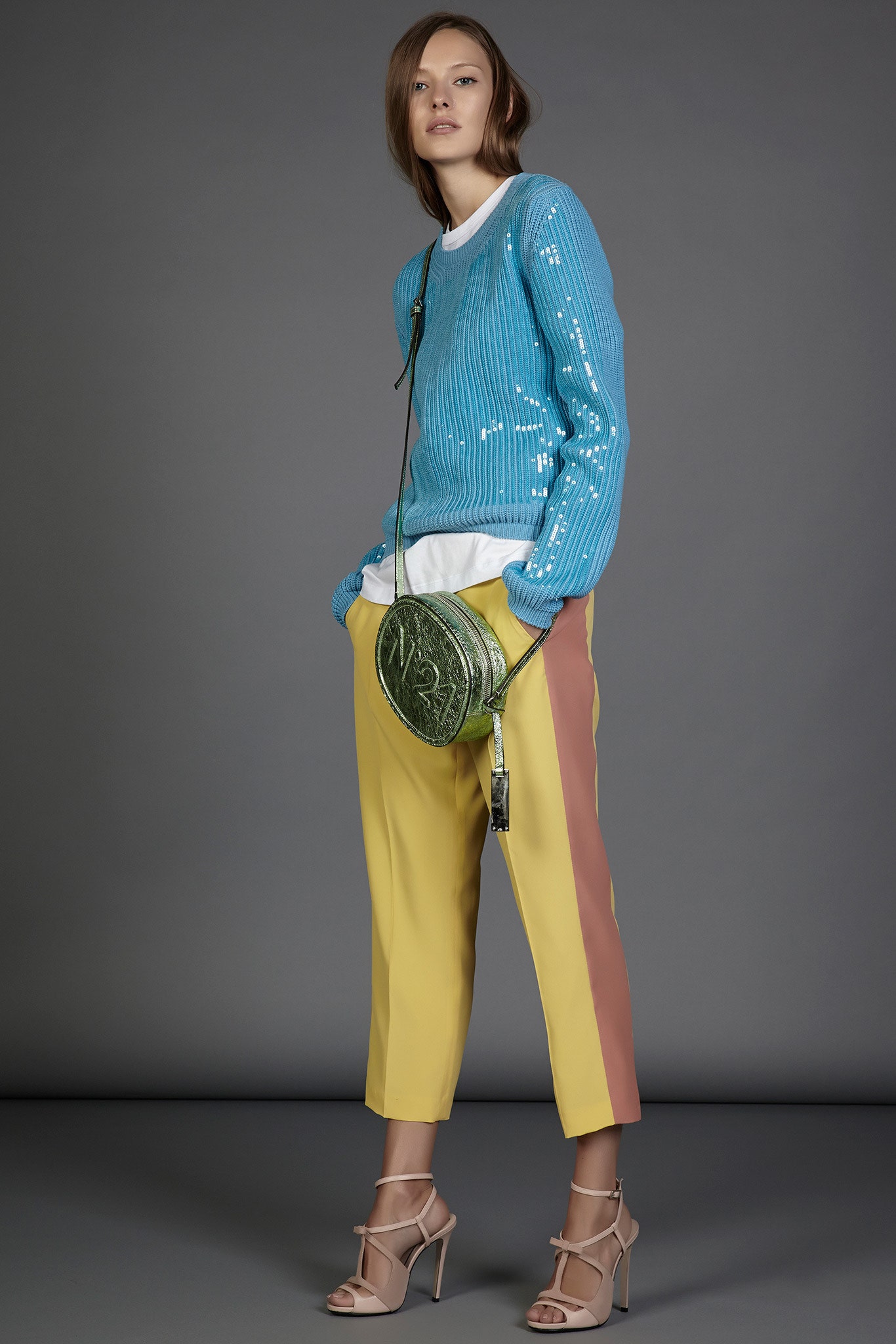 No. 21 Resort 15 Look 7