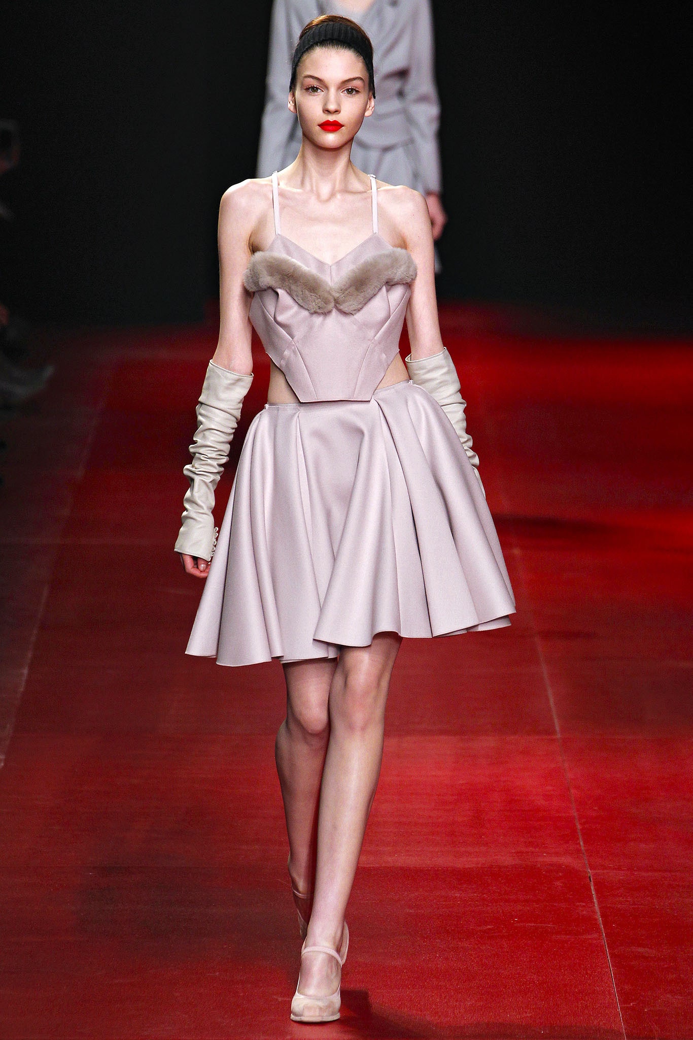 Nina Ricci Fall 2013 Ready-to-Wear