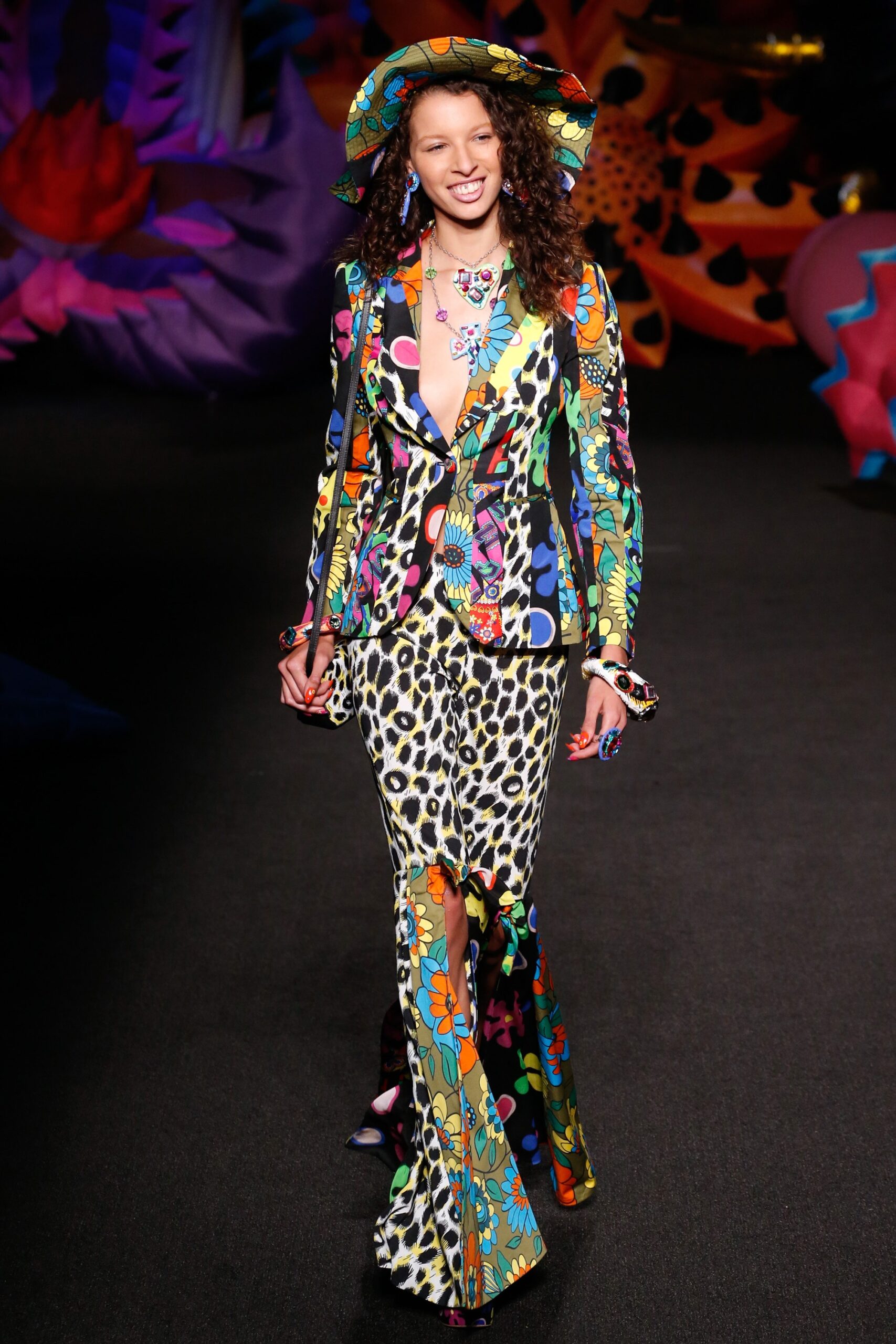 Moschino S/S 17 Menswear Look 13