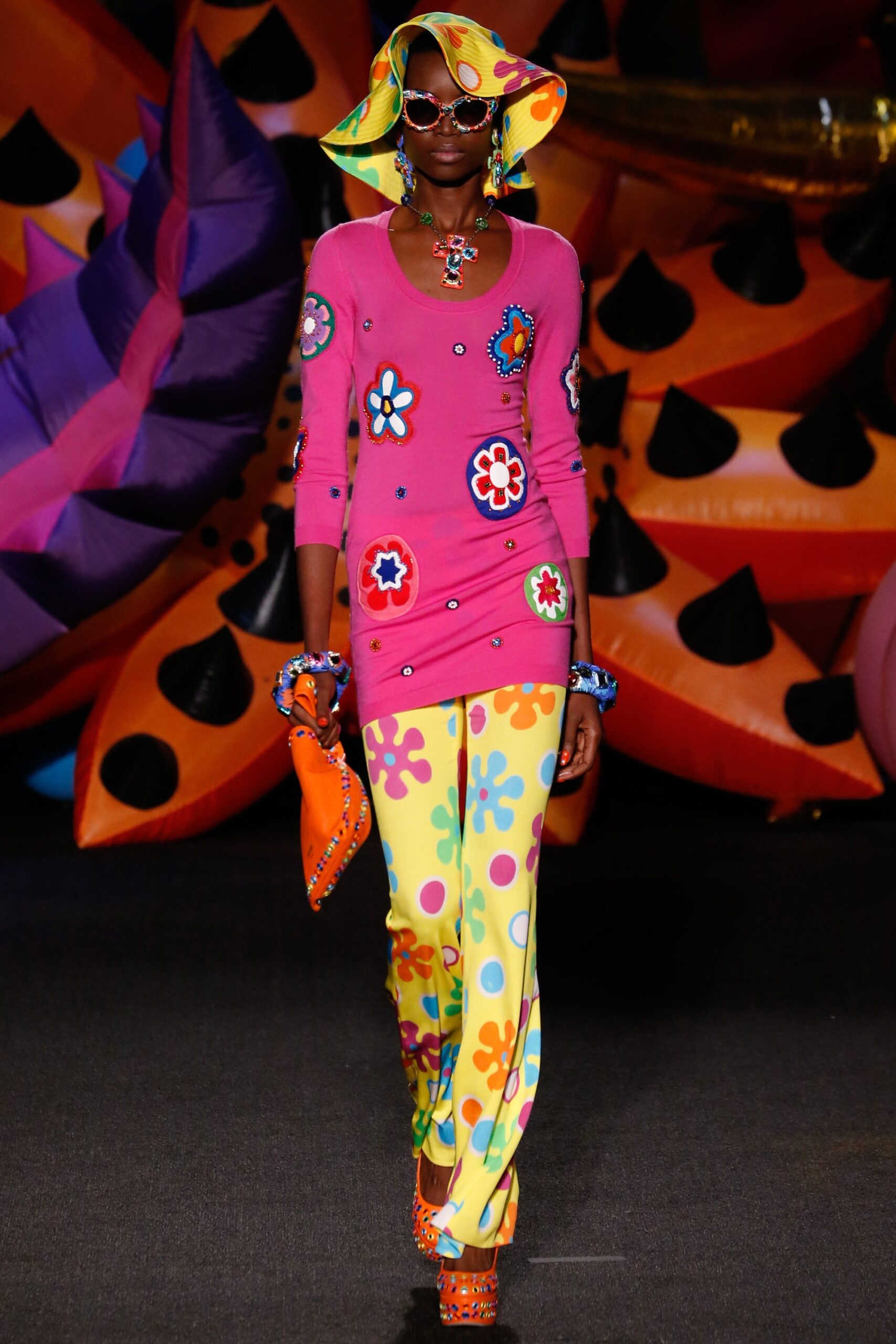 Moschino S/S 17 Menswear Look 27