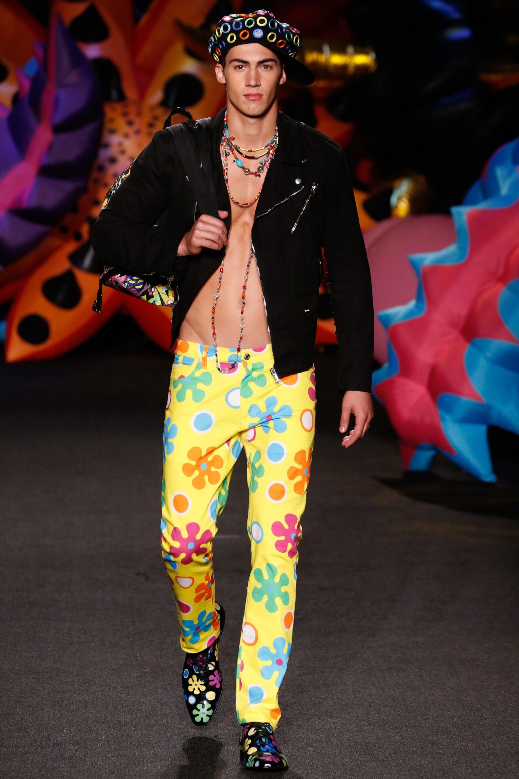 Moschino S/S 17 Menswear Look 34