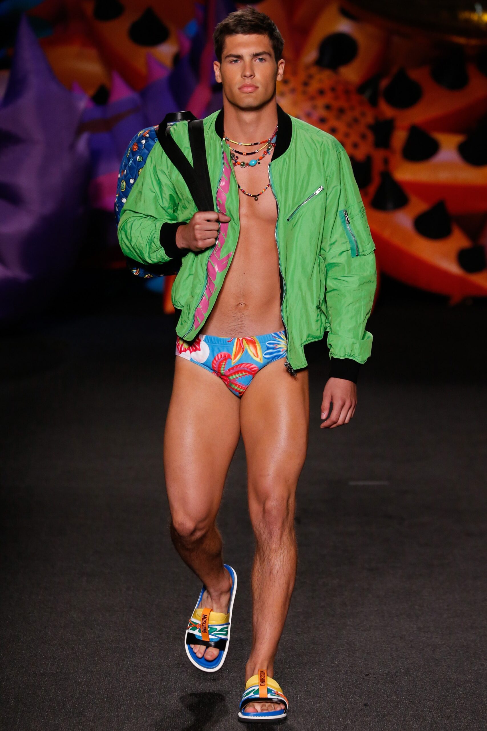 Moschino S/S 17 Menswear Look 42