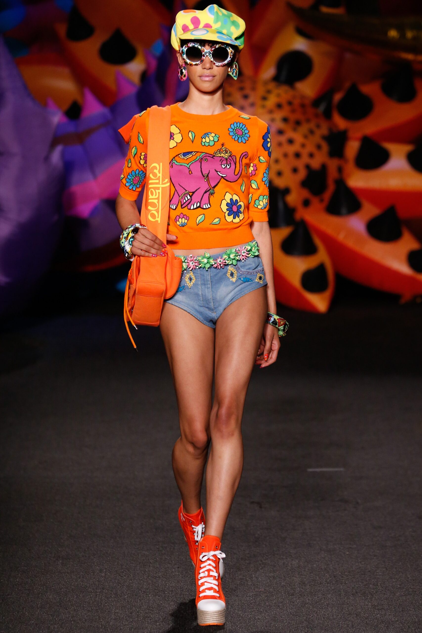 Moschino S/S 17 Menswear Look 51