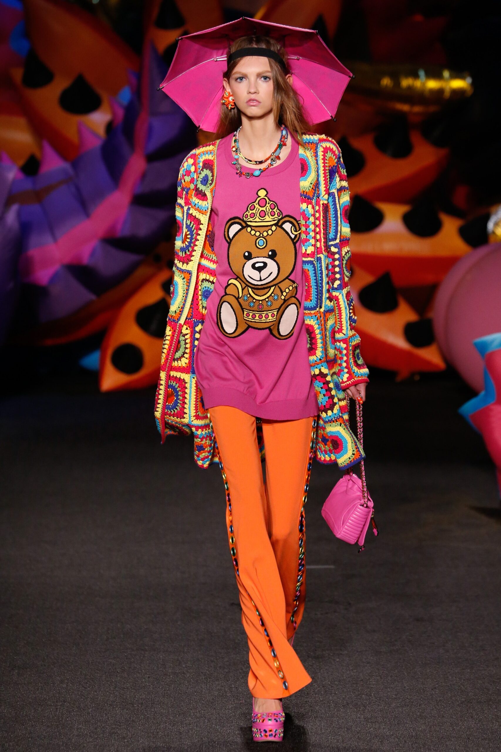 Moschino S/S 17 Menswear Look 54
