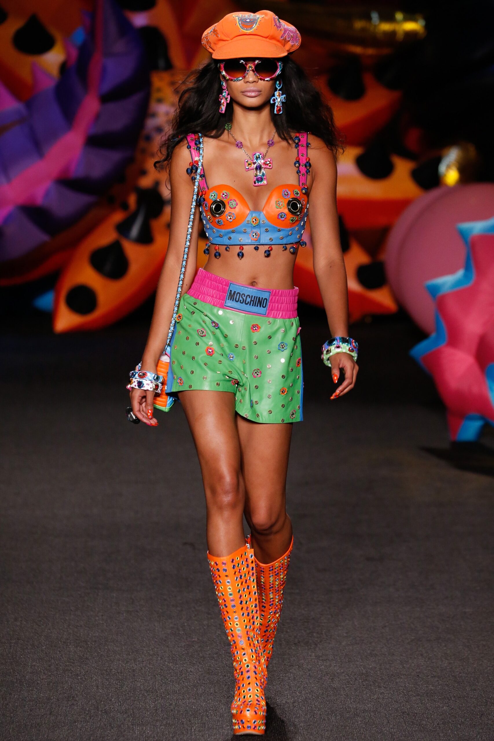 Moschino S/S 17 Menswear Look 59