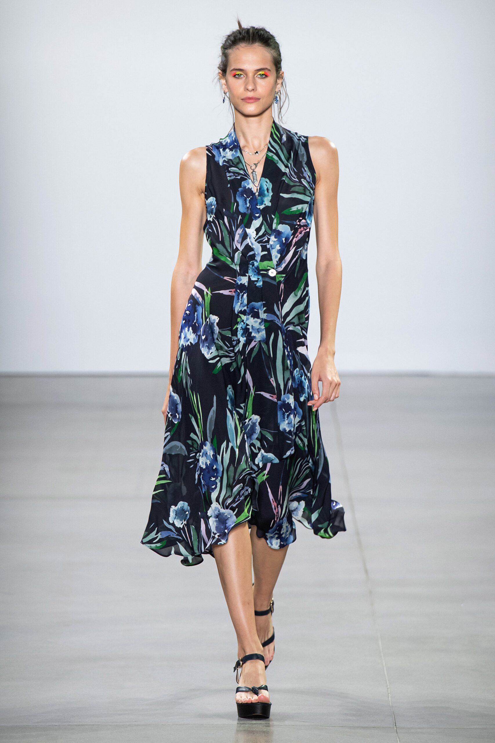 Nicole Miller S/S 20 Look 2