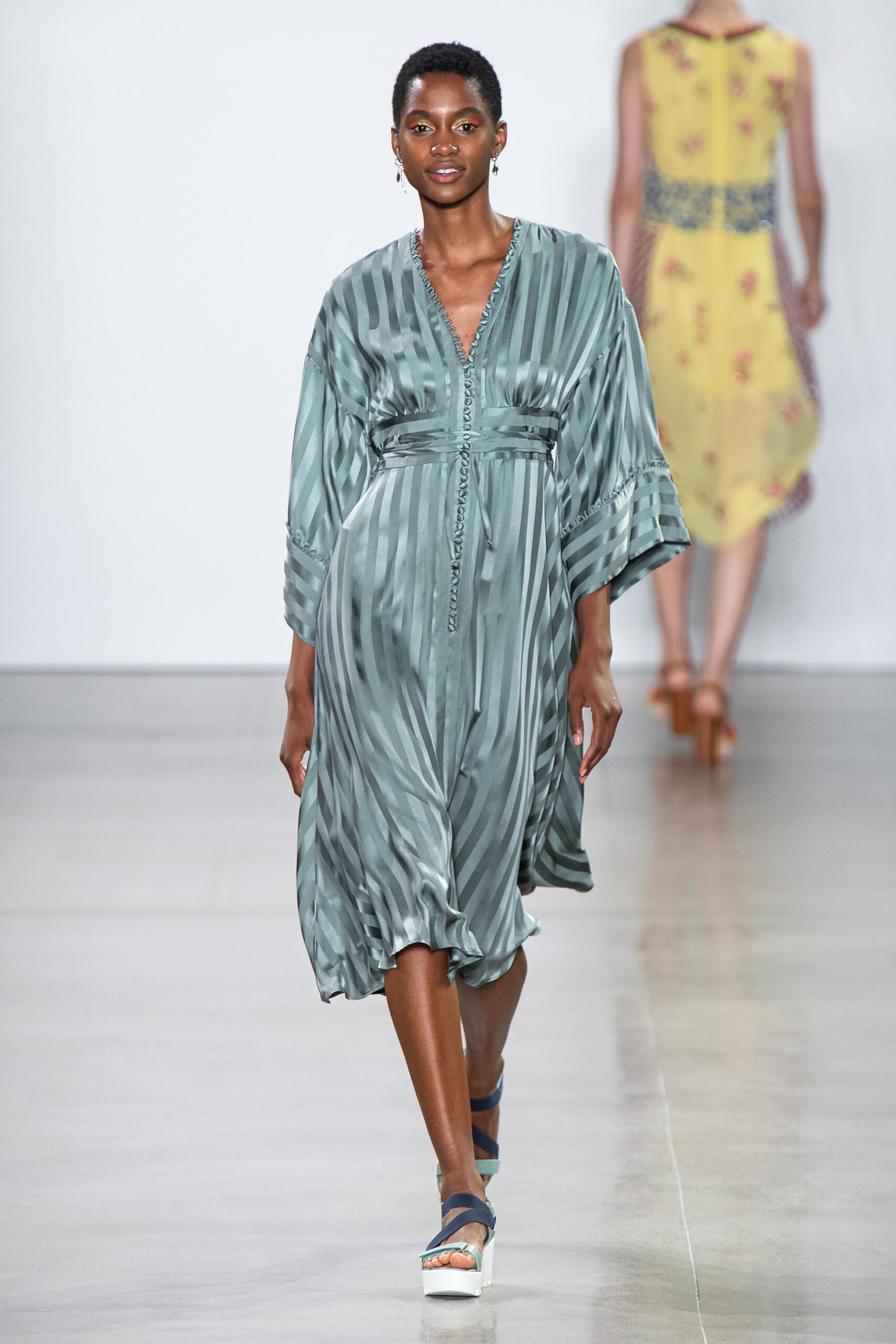 Nicole Miller S/S 20 Look 22