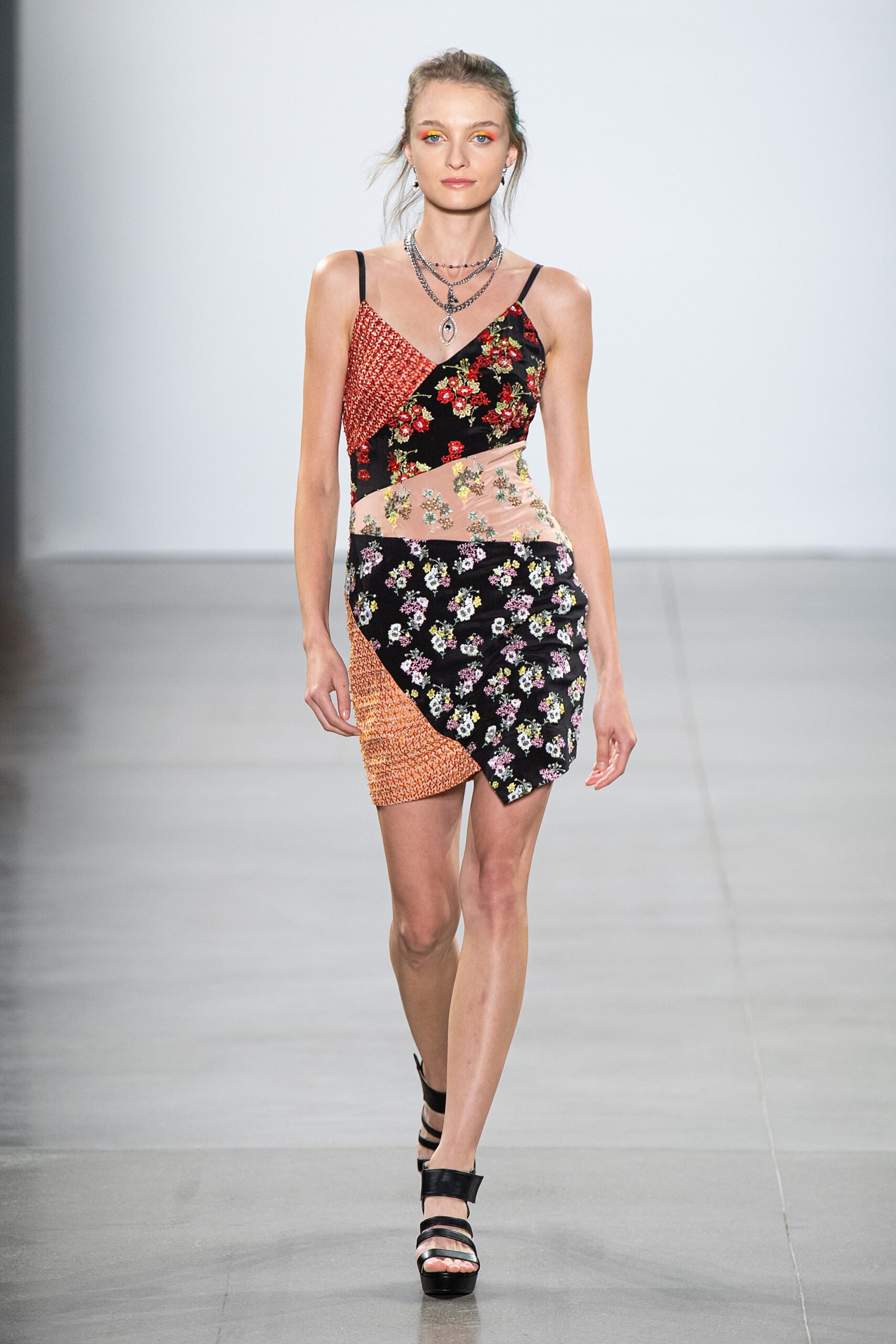 Nicole Miller S/S 20 Look 32