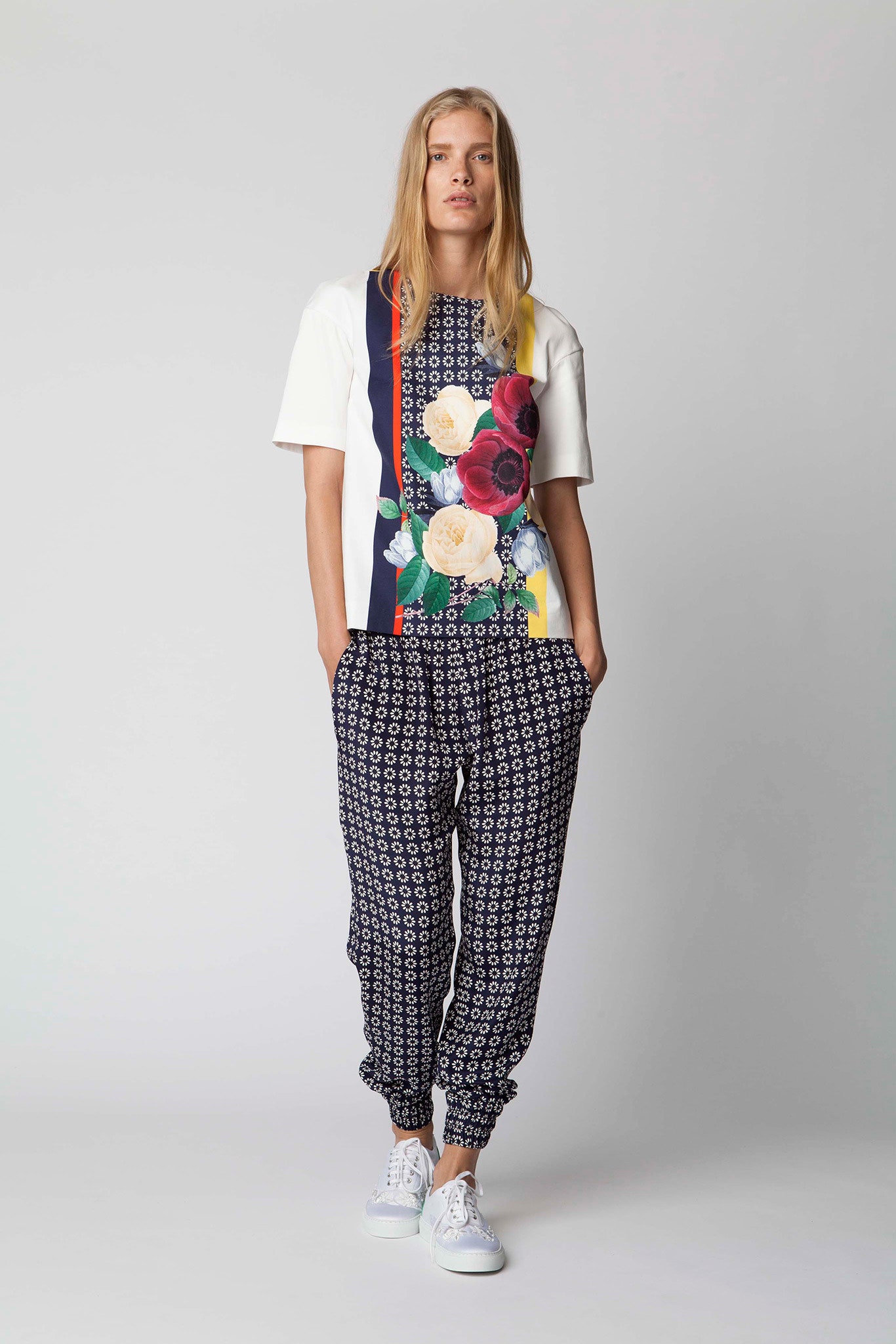 Mother of Pearl Resort 15 Look 8
