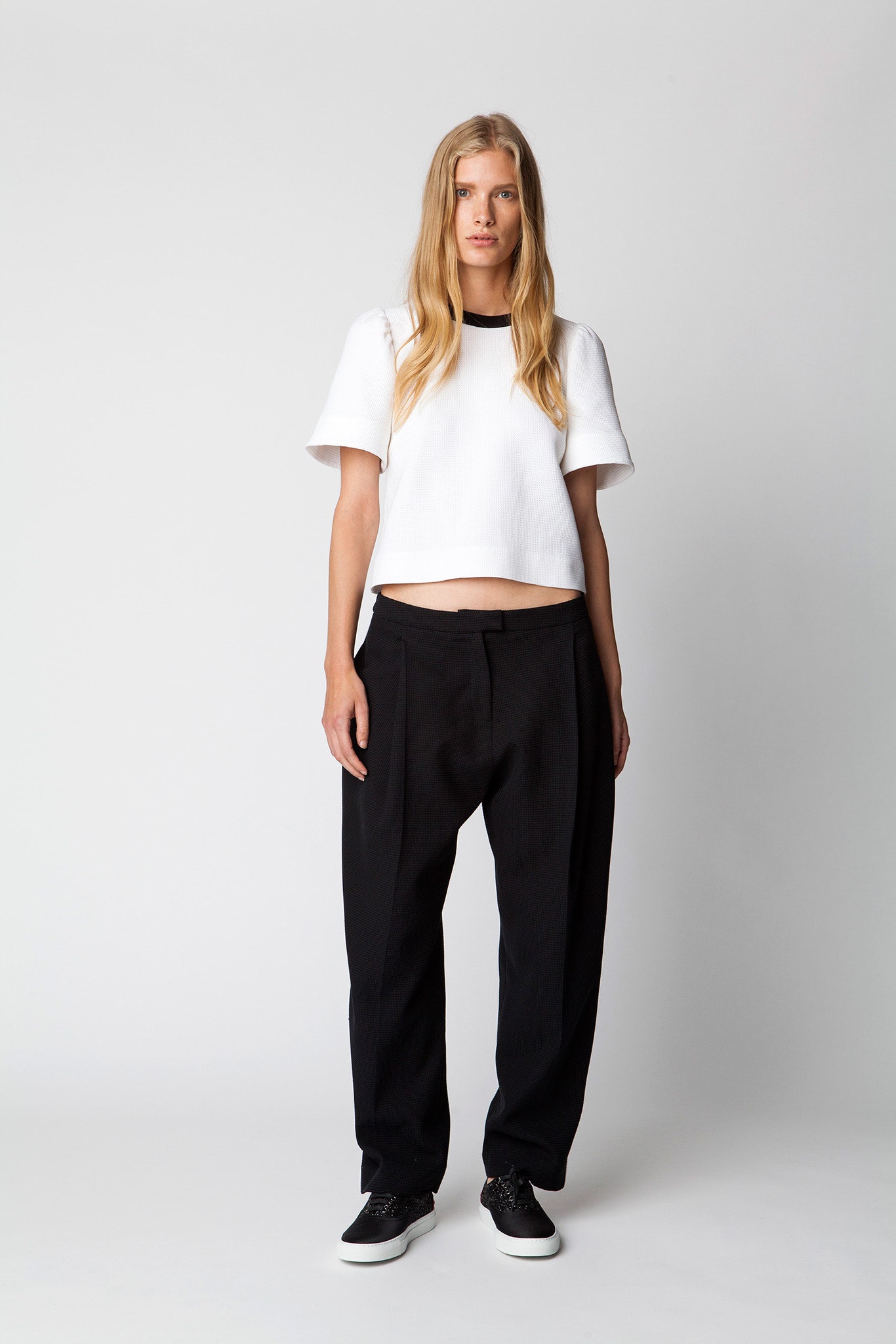 Mother of Pearl Resort 15 Look 10