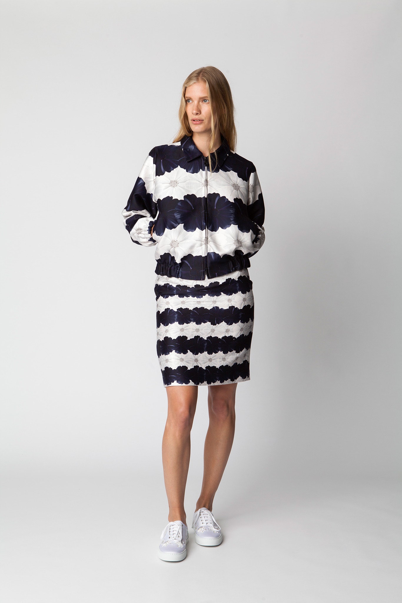 Mother of Pearl Resort 15 Look 11