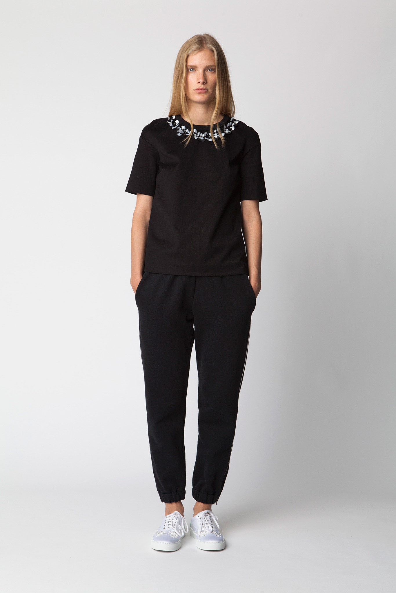 Mother of Pearl Resort 15 Look 15
