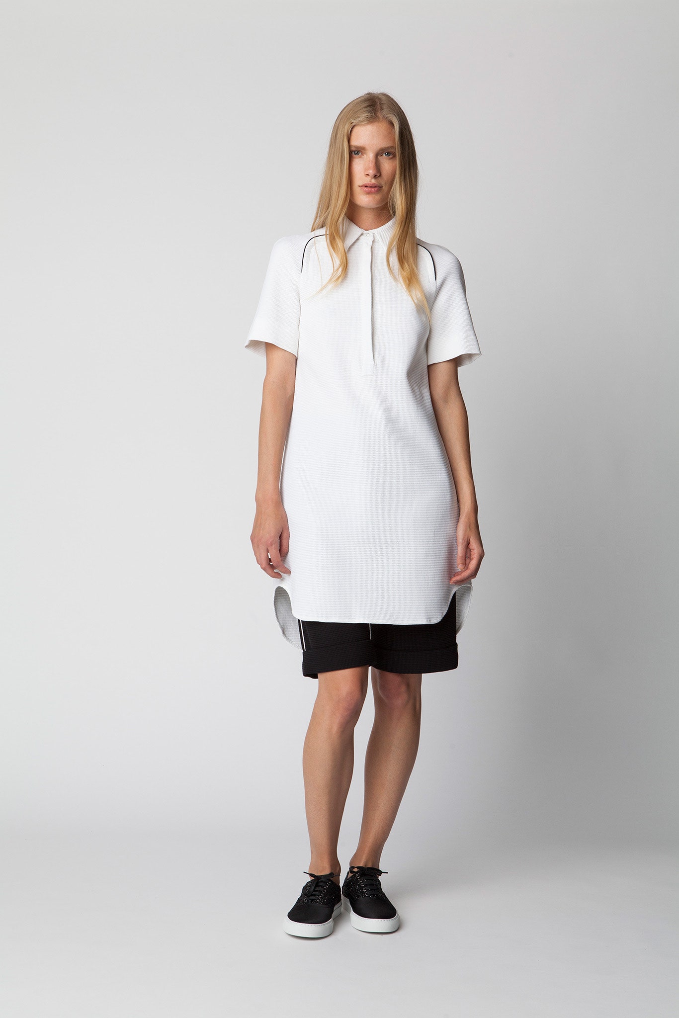 Mother of Pearl Resort 15 Look 17