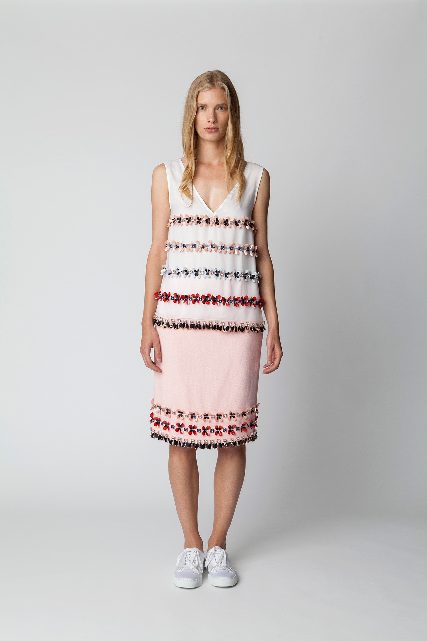 Mother of Pearl Resort 15 Look 20