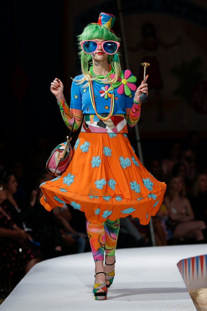 Moschino S/S 19 Menswear Look 3