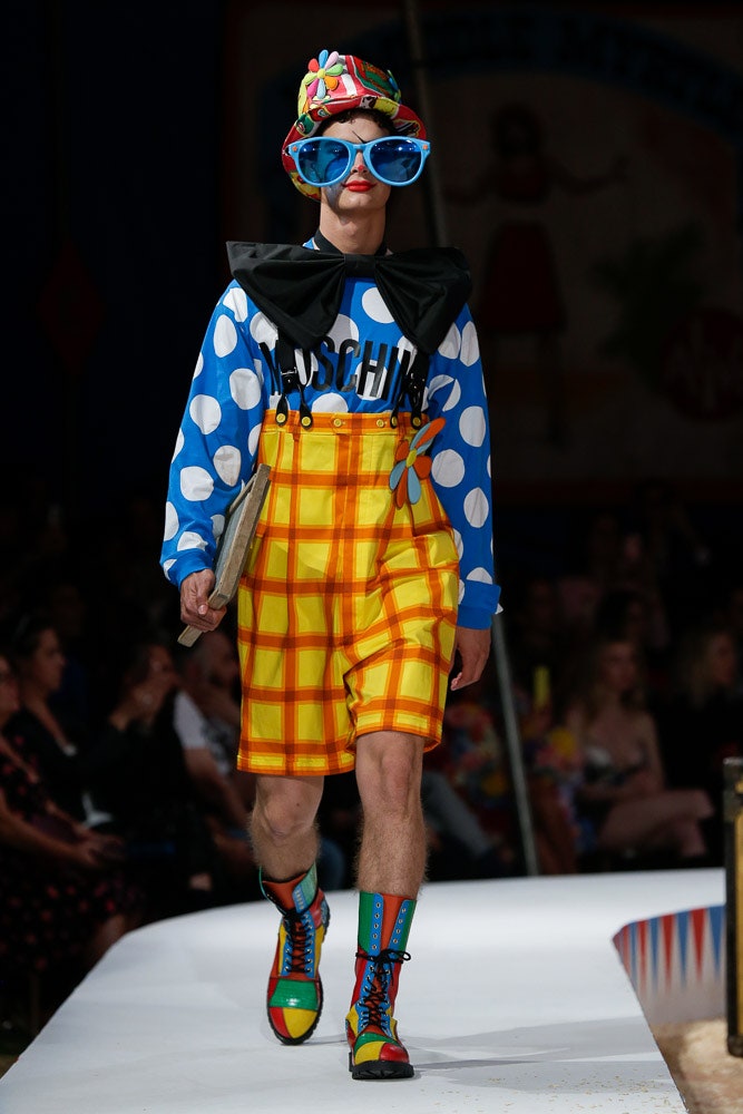 Moschino S/S 19 Menswear Look 5