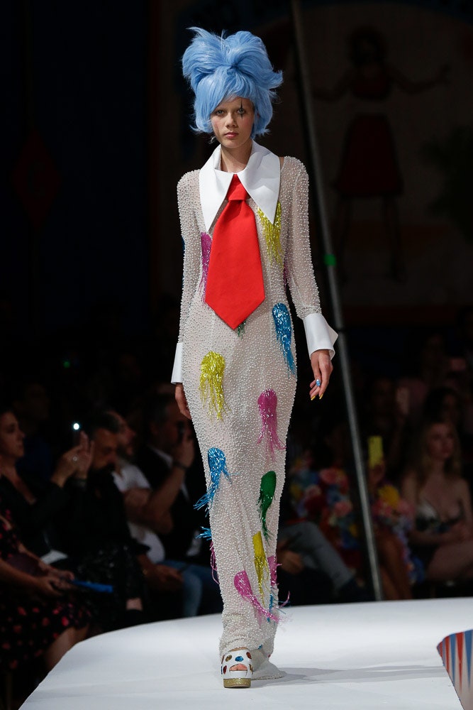 Moschino S/S 19 Menswear Look 8