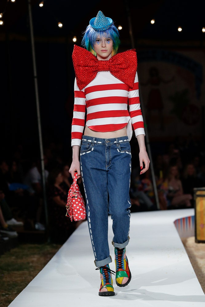 Moschino S/S 19 Menswear Look 12