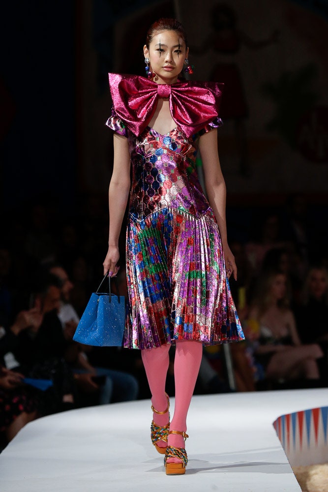 Moschino S/S 19 Menswear Look 17