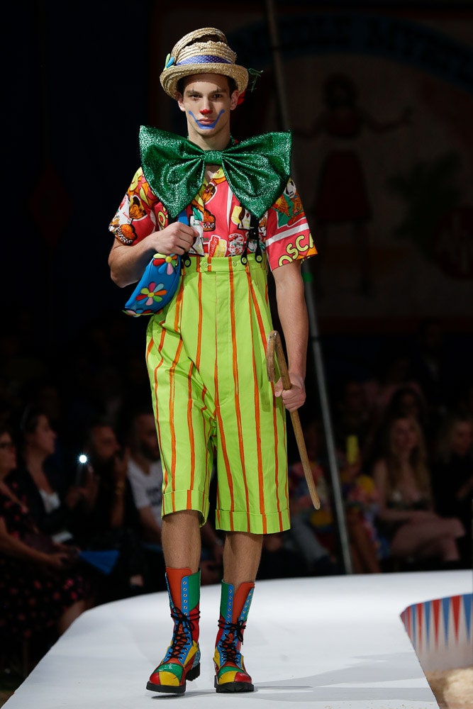 Moschino S/S 19 Menswear Look 26