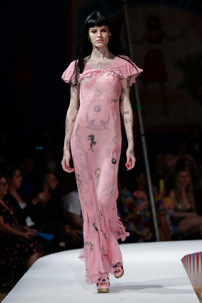 Moschino S/S 19 Menswear Look 31