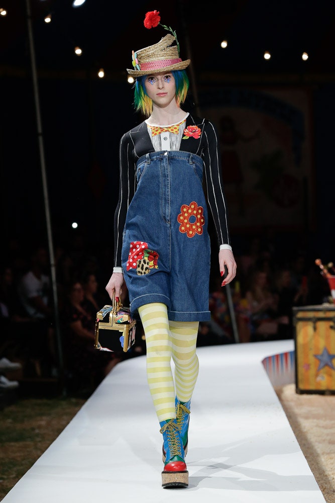 Moschino S/S 19 Menswear Look 53