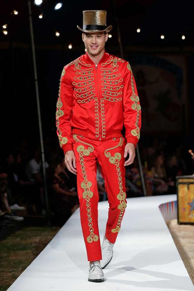 Moschino S/S 19 Menswear Look 55