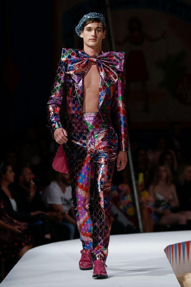 Moschino S/S 19 Menswear Look 62