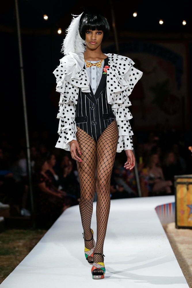 Moschino S/S 19 Menswear Look 65
