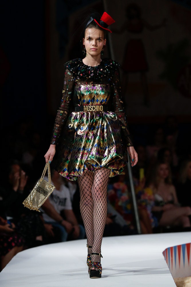 Moschino S/S 19 Menswear Look 73