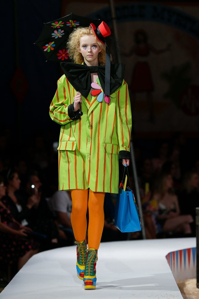 Moschino S/S 19 Menswear Look 80
