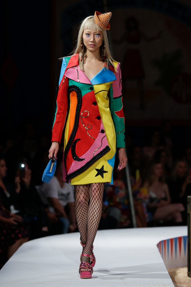 Moschino S/S 19 Menswear Look 85
