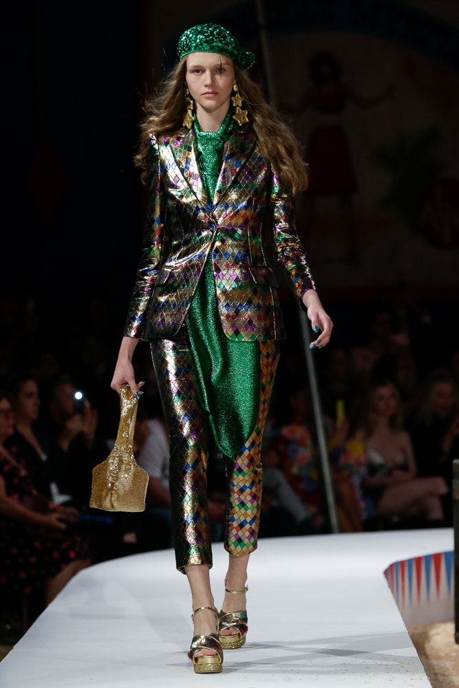 Moschino S/S 19 Menswear Look 87