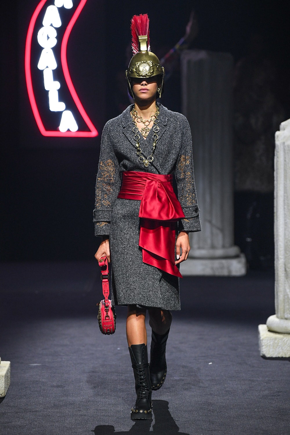 Moschino F/W 19 Menswear Look 6