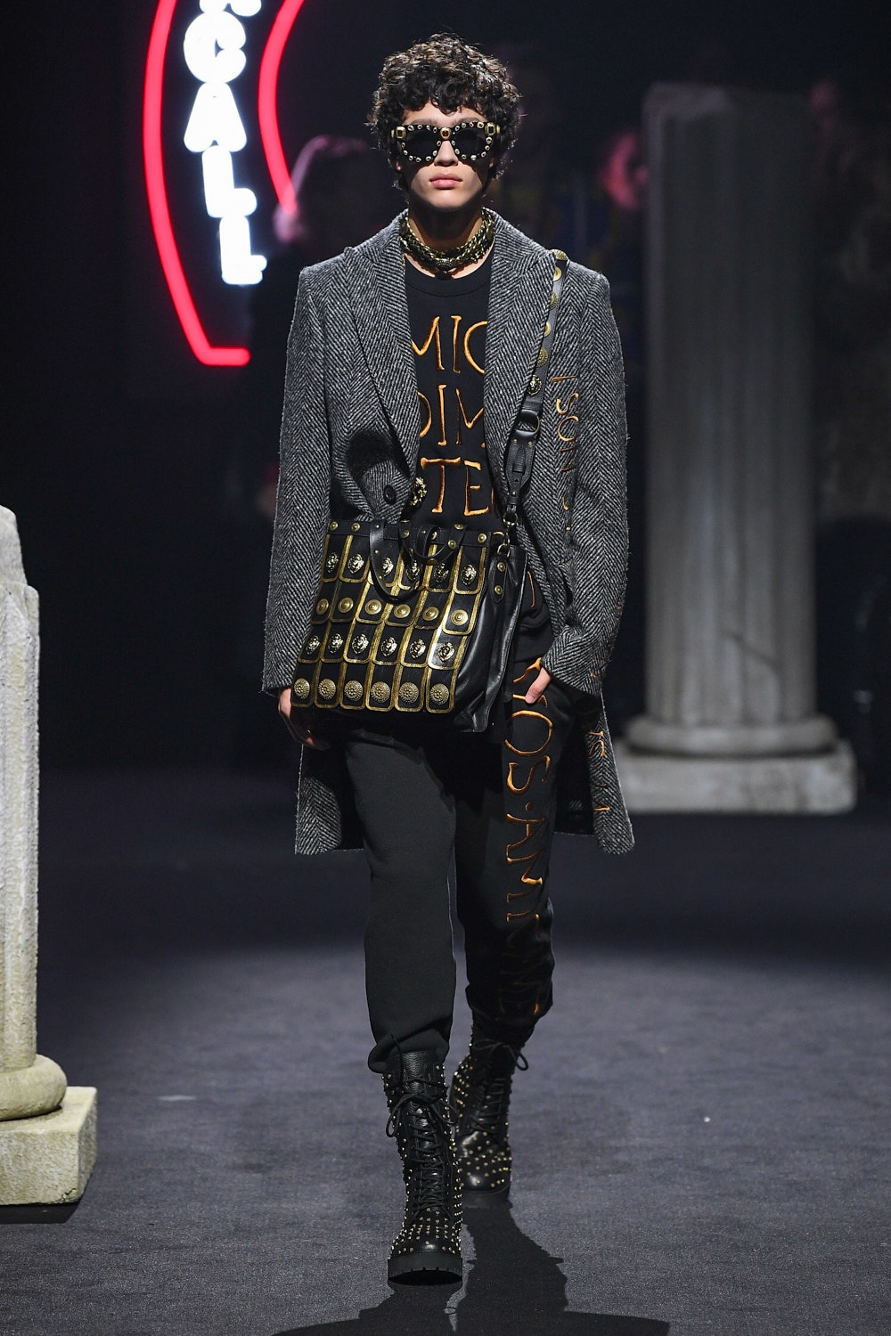 Moschino F/W 19 Menswear Look 8