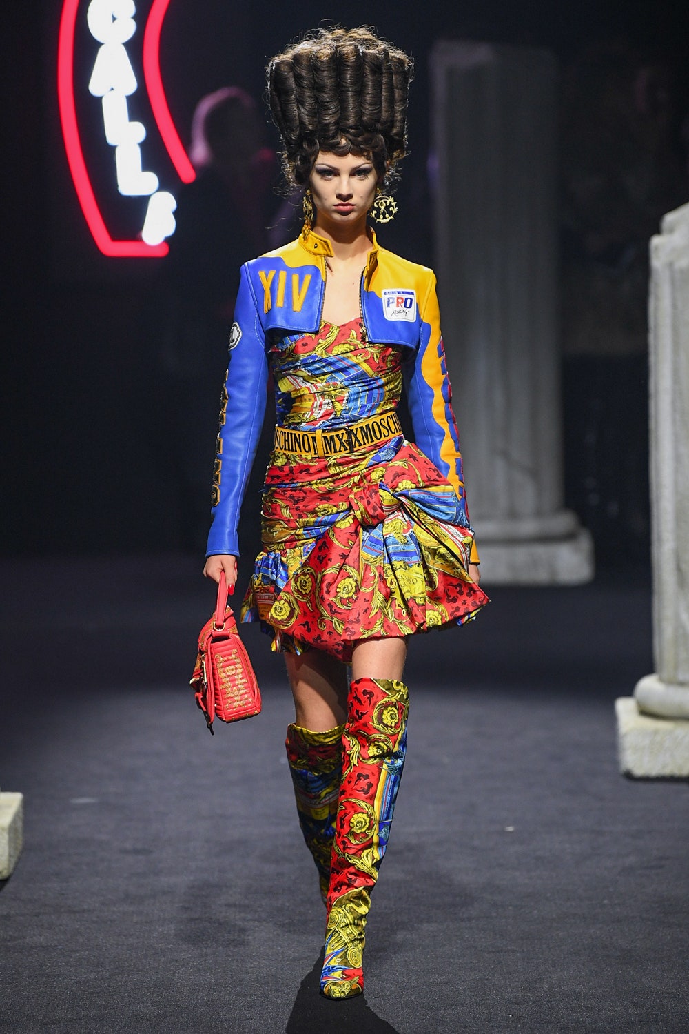 Moschino F/W 19 Menswear Look 13