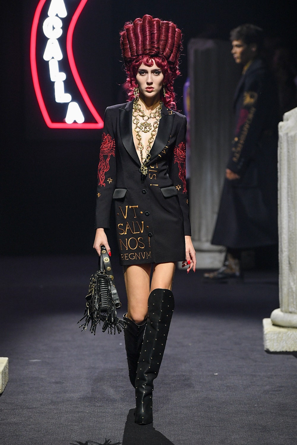 Moschino F/W 19 Menswear Look 17
