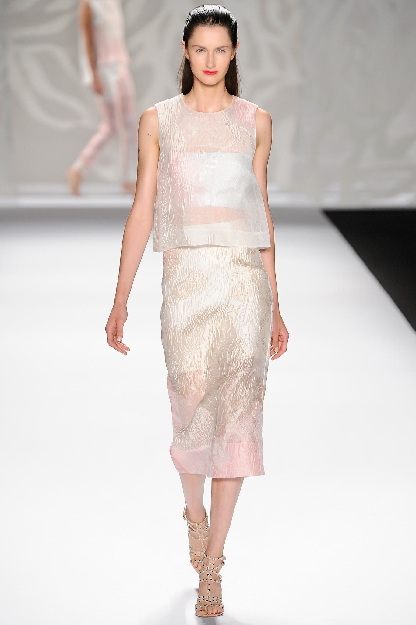Monique Lhuillier S/S 14 Look 1