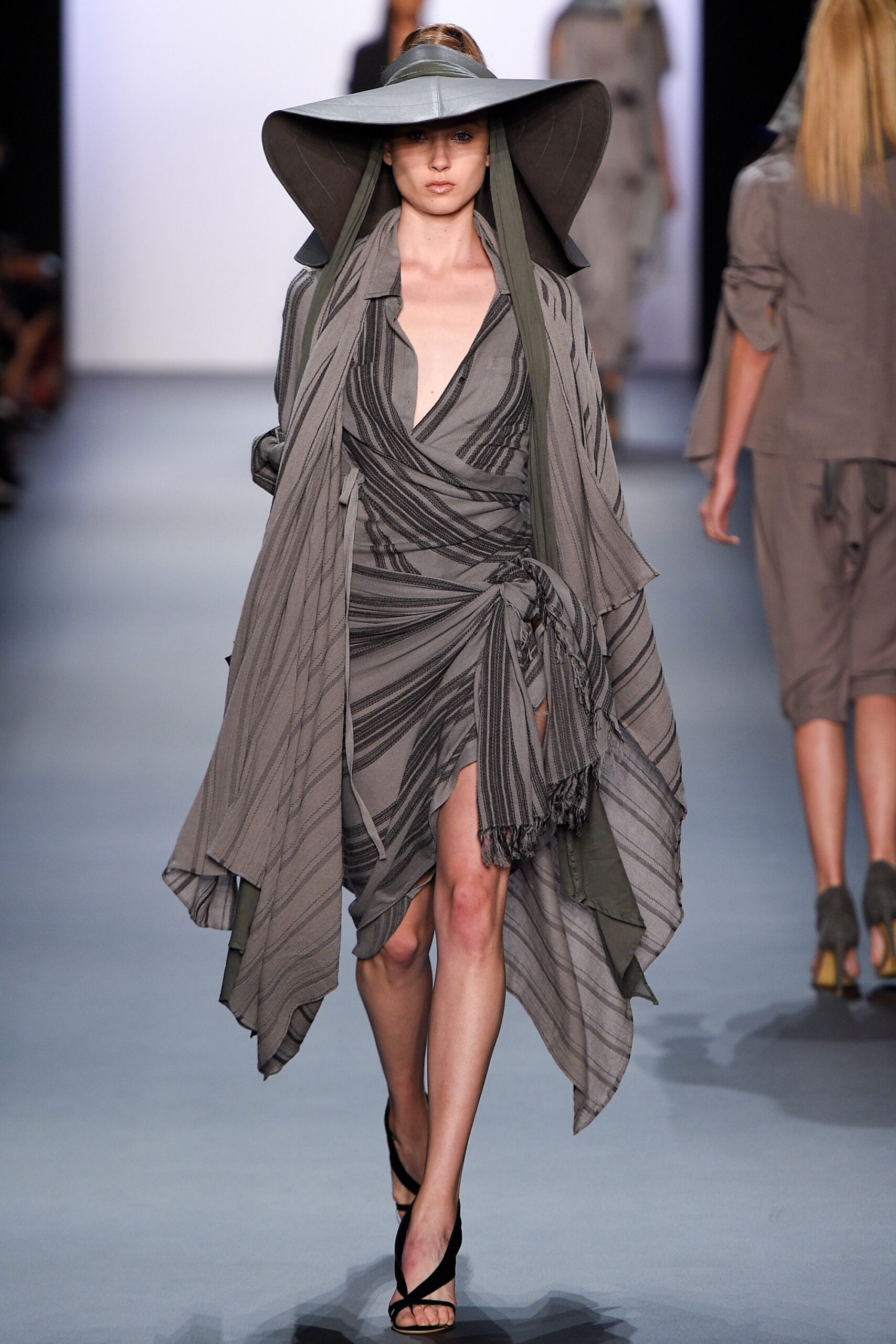Nicholas K S/S 17 Look 25