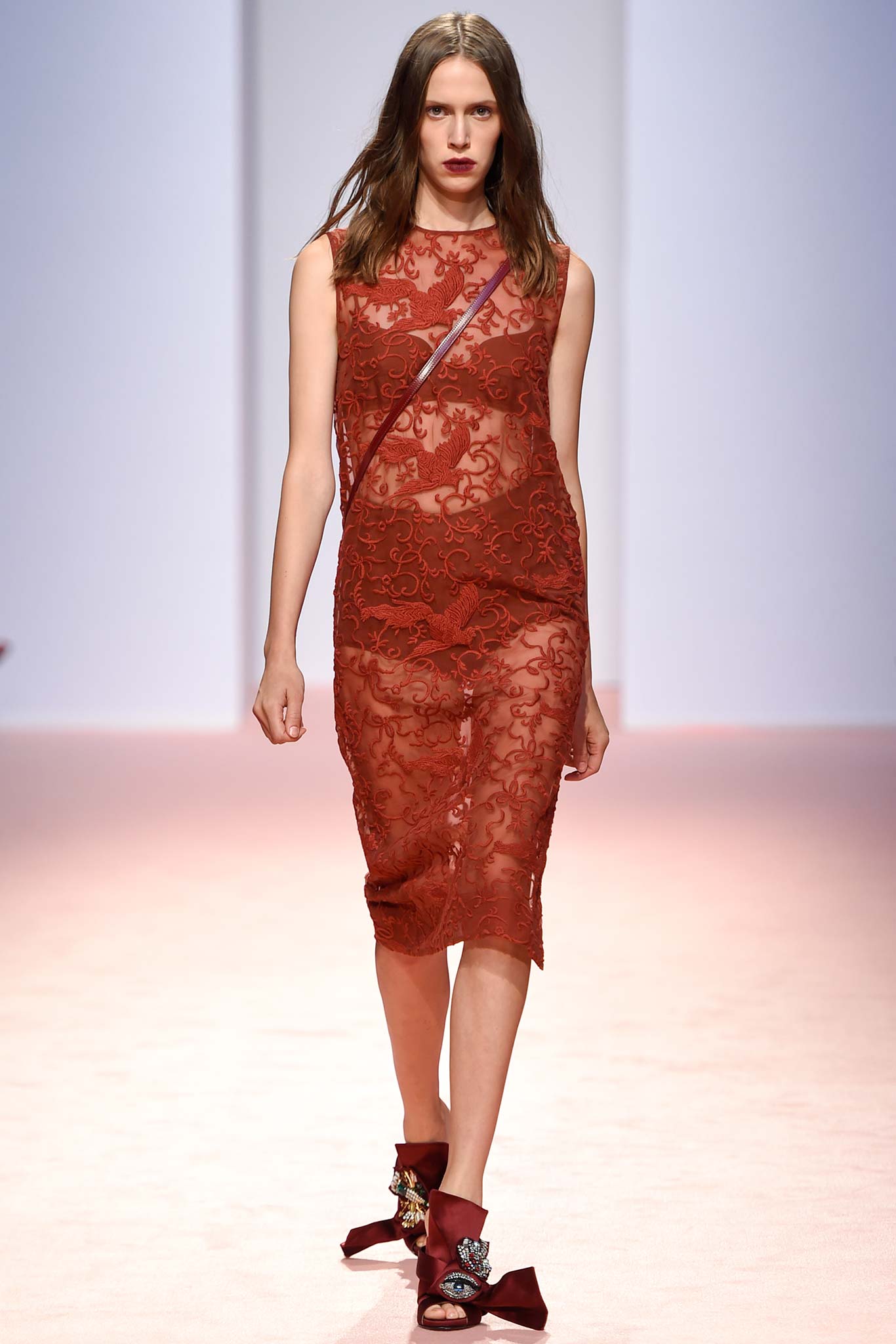 No. 21 S/S 15 Look 10