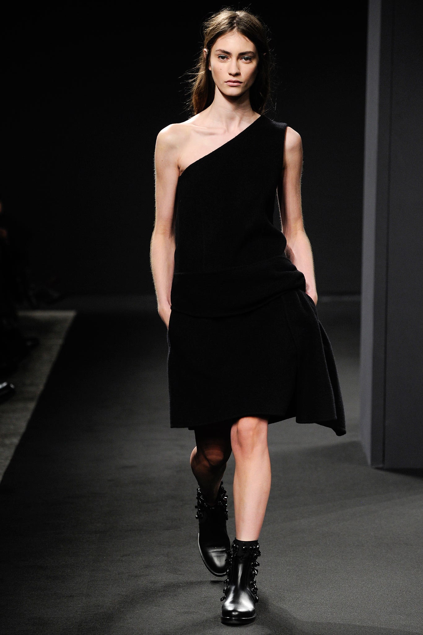 No. 21 F/W 14 Look 28