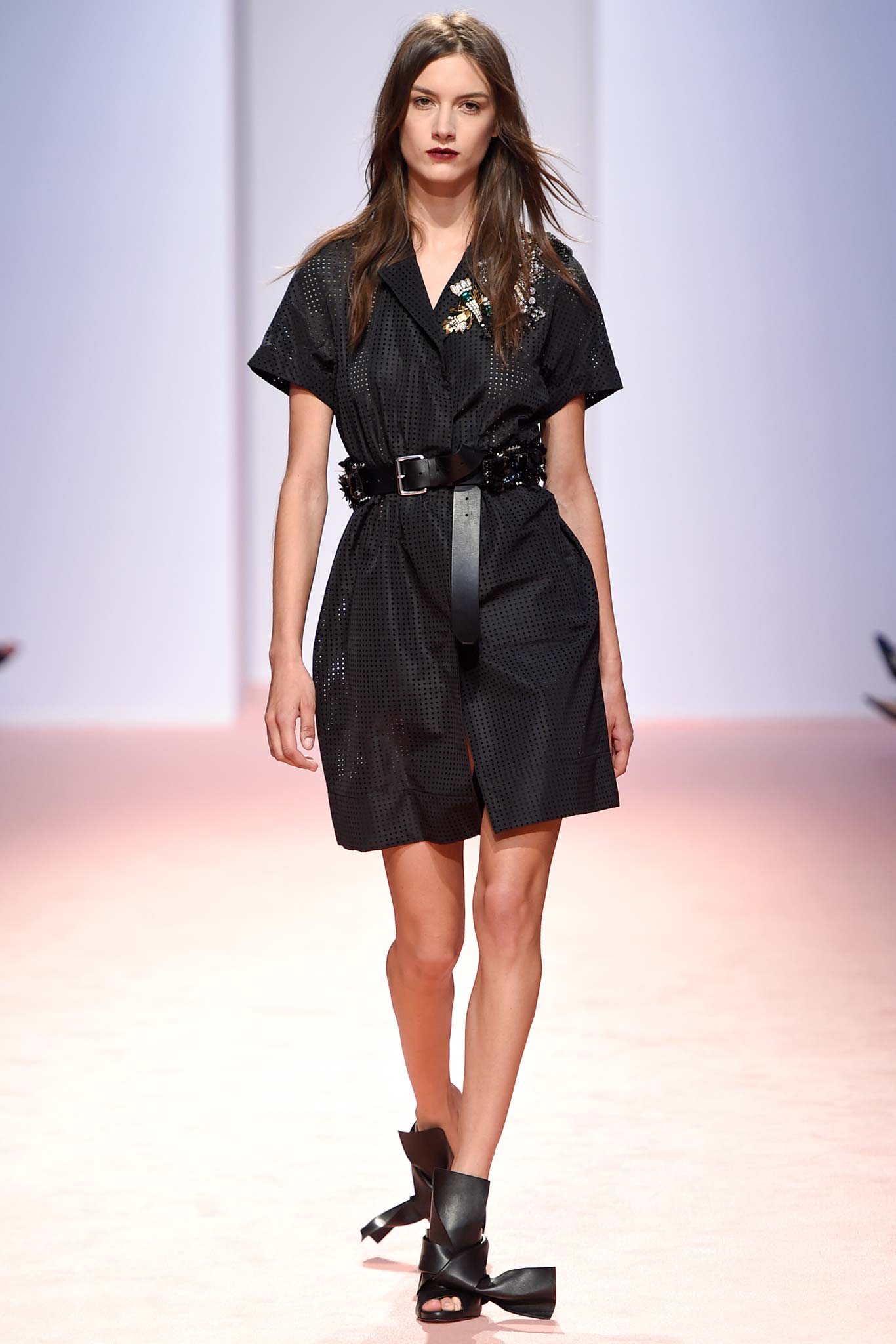 No. 21 S/S 15 Look 15