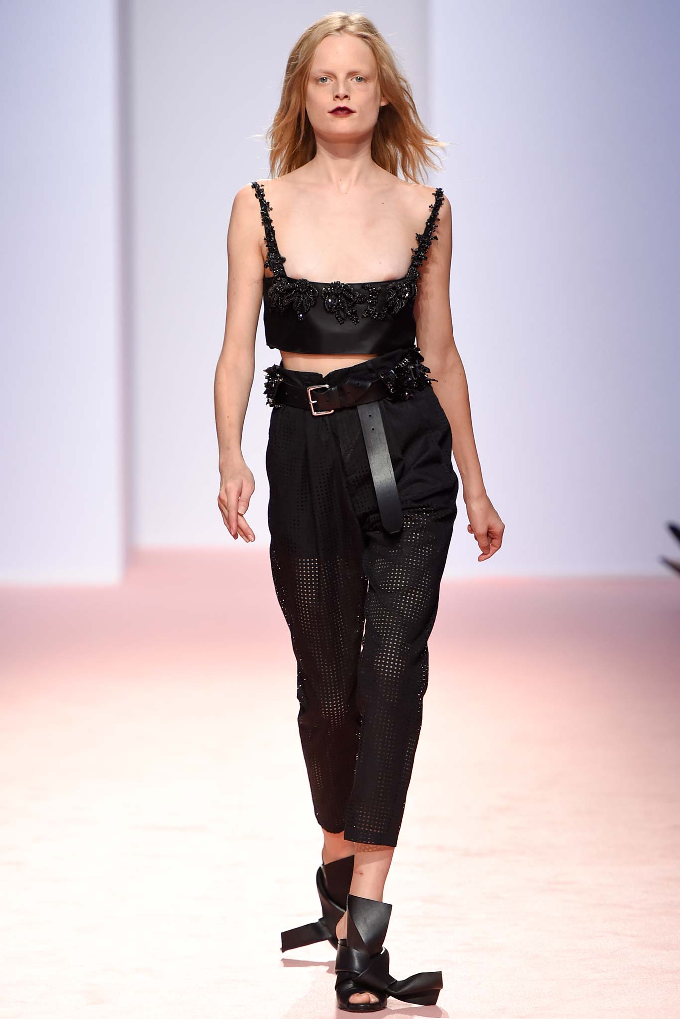 No. 21 S/S 15 Look 16