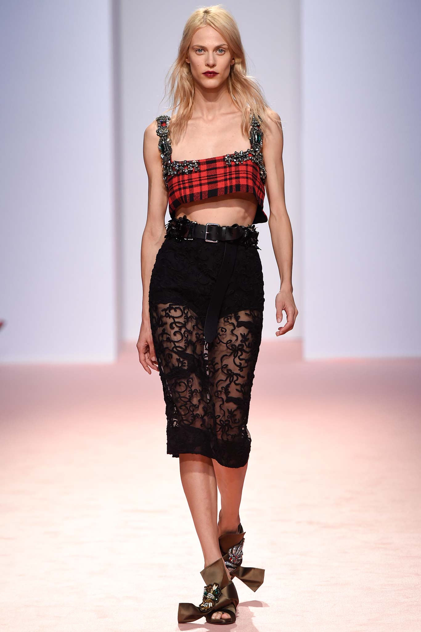 No. 21 S/S 15 Look 21